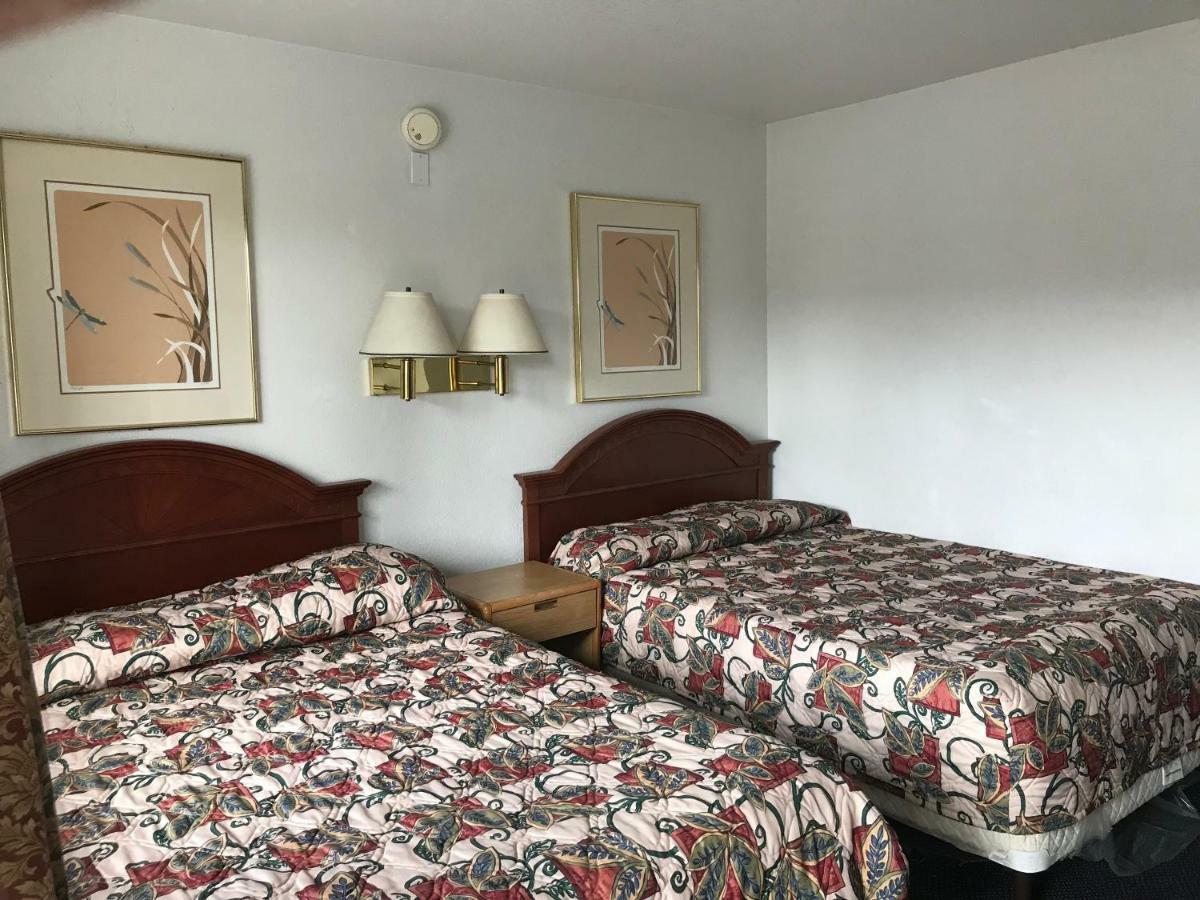 American Budget Inn And Suites-Modesto Buitenkant foto